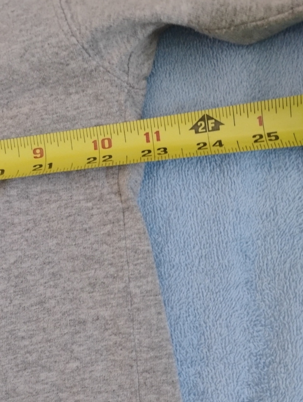 Champion T-shirts - Picture 11 of 15